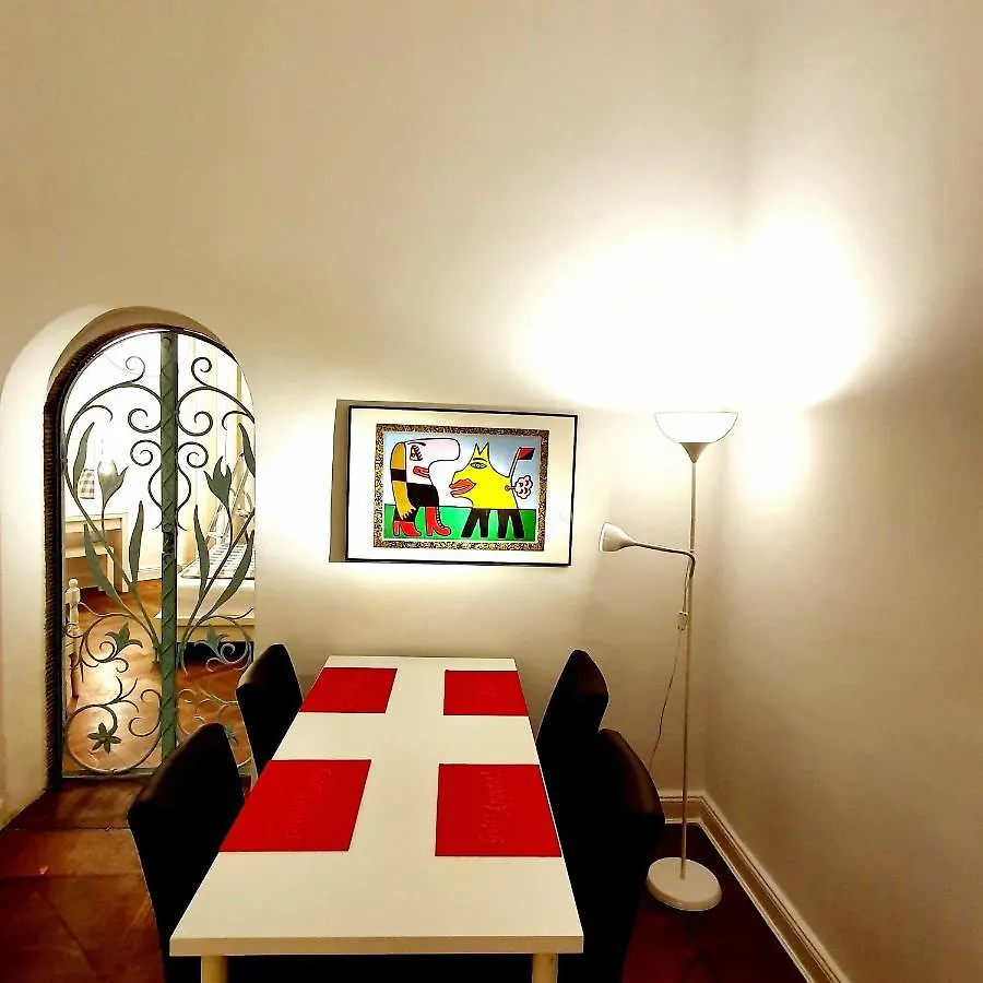 Apartment 3 Large Rooms With 2 Separate Bedbrooms Close To City Centre Near Kudamm And Kadewe Berlin