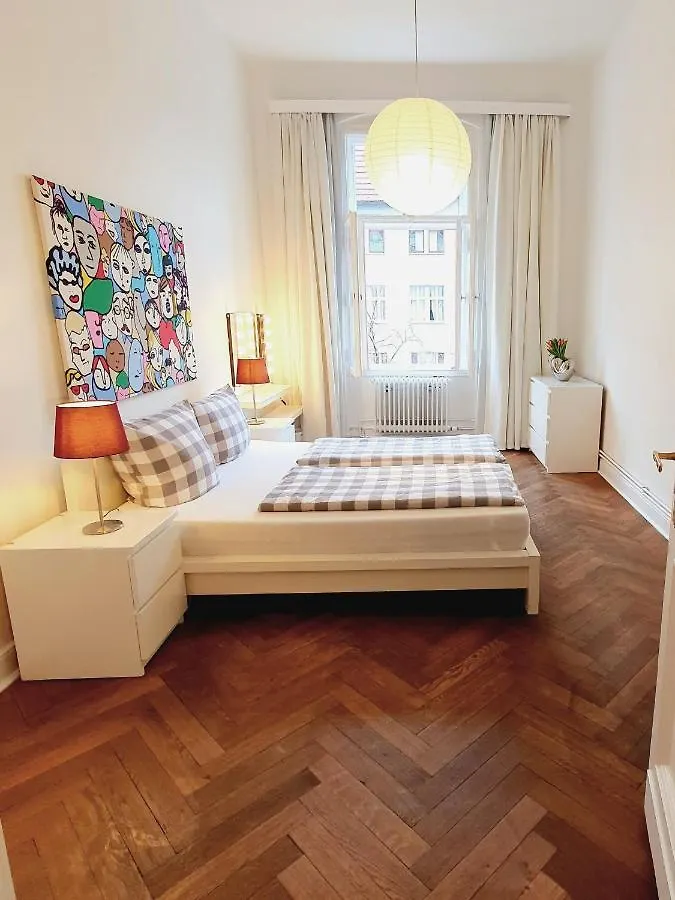 Apartment 3 Large Rooms With 2 Separate Bedbrooms Close To City Centre Near Kudamm And Kadewe Berlin